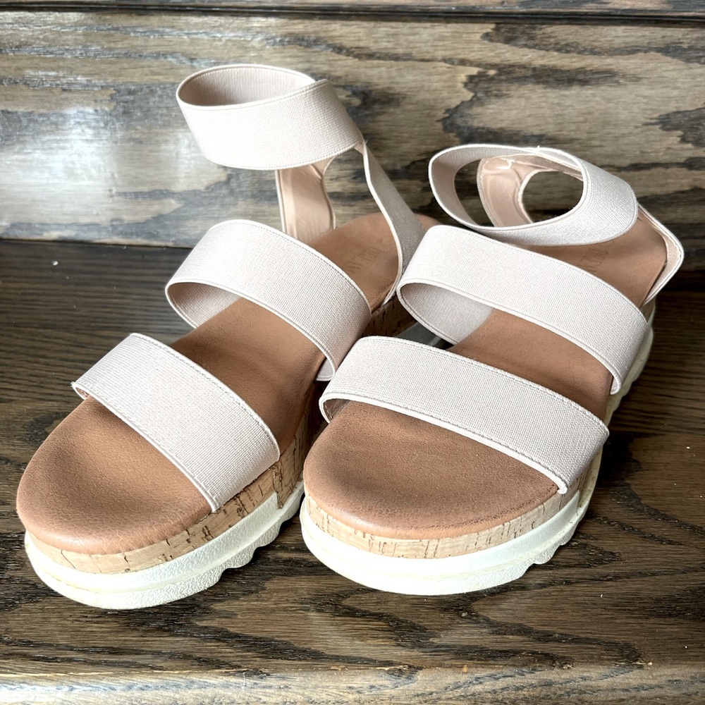 Light pink wedges, size 7